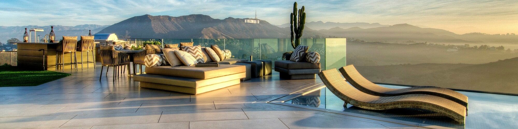 macapa-patio-overlooking-mountains- by Dean Larkin Design Architect Firm