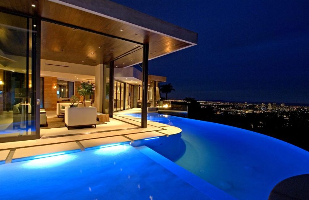 contemporary residential design highlights blue edge pool | contemporary residential architecture design | Dean Larkin Design