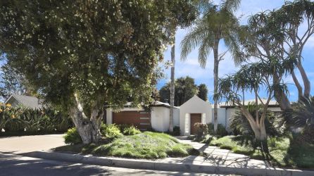 exterior front of River Lane Project | Dean Larkin Design